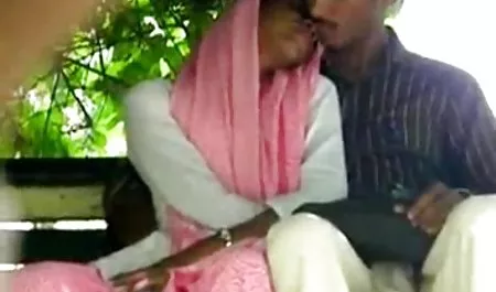 - மாற்றாந் சாண்டா ஆபாச இறுக்கமான காற்சட்டை உள்ள நல்ல தரமான செக்ஸ் Ariana மேரி